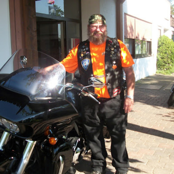 Meet your Posher, Gary - Picture 1 of 1